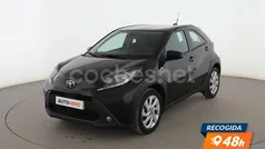 Negro Usado 2023 Toyota Aygo Play Utilitario | 16.499 € (Precio justo)