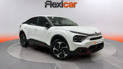 Usado Citroën C4 Feel 131 CV (96 kW) 2023 Blanco SUV