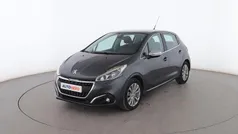 Gris Usado 2016 Peugeot 208 Allure Utilitario | 10.899 € (Precio justo)