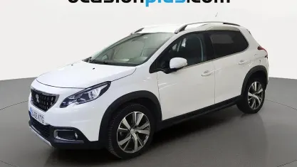 Usado Peugeot 2008 Allure 110 CV (80 kW) 2019 Blanco SUV