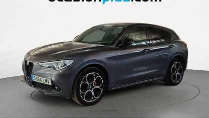 Usado Alfa Romeo Stelvio Veloce 210 HP (154 kW) 2022 Preto SUV