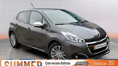 Gris / plata Usado 2018 Peugeot 208 Active Utilitario | 8250 € (Precio justo)