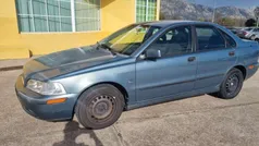 Gris Usado 2002 Volvo S40 Berlina | 1699 €