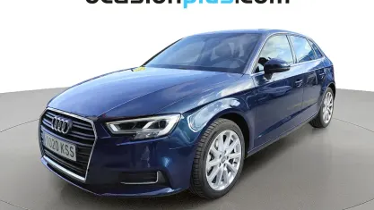 Usado Audi A3 Sportback Design 150 CV (110 kW) 2018 Azul Utilitario