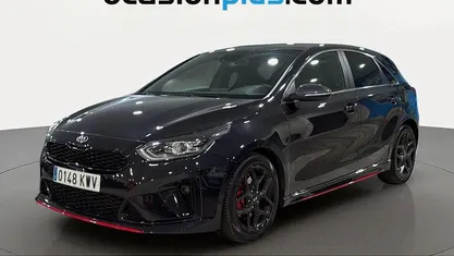 Usado Kia Ceed GT GT-Line 140 CV (102 kW) 2019 Negro Utilitario