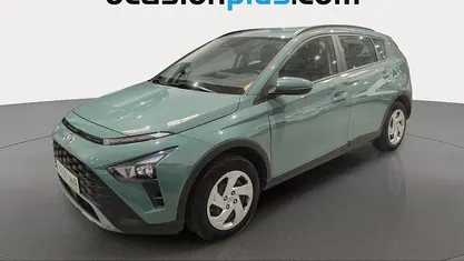 Usado Hyundai Bayon 84 CV (61 kW) 2023 Verde SUV
