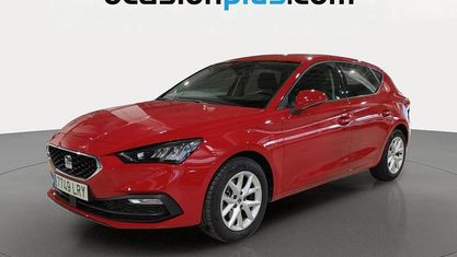 Usado Seat Leon Reference 90 CV (66 kW) 2021 Rojo Utilitario