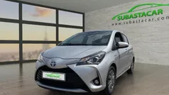 Gris Usado 2019 Toyota Yaris Hybrid Active Utilitario | 12.562 € (Super precio)