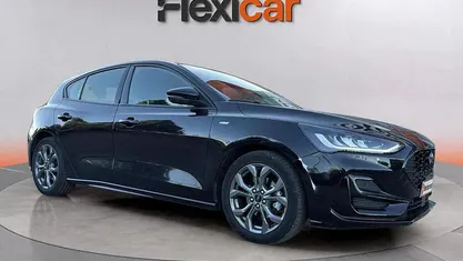 Usado Ford Focus ST-Line 125 CV (91 kW) 2023 Negro Berlina