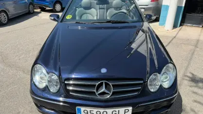 Usado Mercedes CLK320 Avantgarde 224 CV (164 kW) 2009 Azul Descapotable