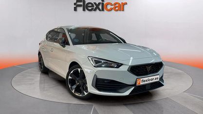 Usado Cupra Leon 150 HP (110 kW) 2023 Branco Sedan