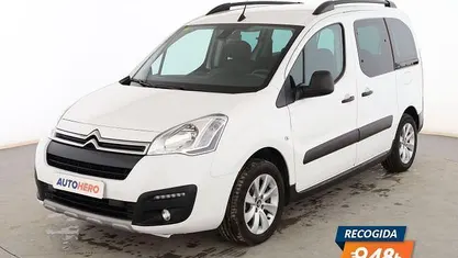 Usado Citroën Berlingo PureTech 110 CV (80 kW) 2016 Blanco Monovolumen