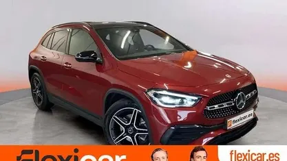 Usado Mercedes GLA200 150 CV (110 kW) 2024 Rojo SUV