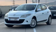 Blanco Usado 2010 Renault Mégane III Berlina | 5490 € (Precio justo)