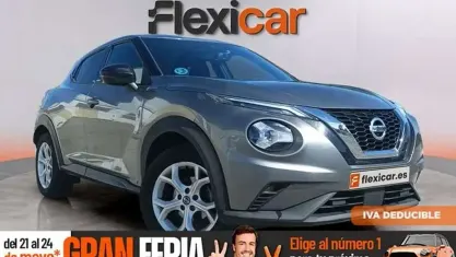 Usado Nissan Juke N-Connecta 114 CV (83 kW) 2022 Gris SUV