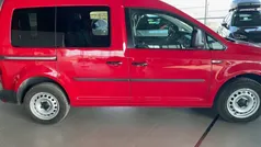 Rojo Usado 2015 VW Caddy Monovolumen | 8999 € (Buen precio)
