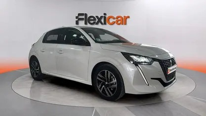 Usado Peugeot 208 Allure 101 CV (74 kW) 2022 Utilitario