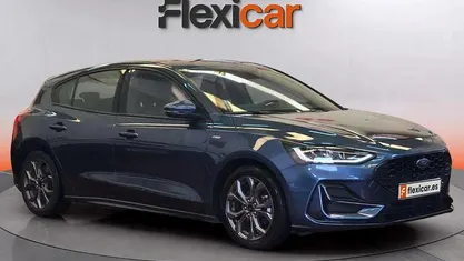 Azul Usado 2023 Ford Focus ST-Line Berlina | 15.290 € (Buen precio)