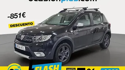 Usado Dacia Sandero Stepway 90 CV (66 kW) 2017 Negro SUV