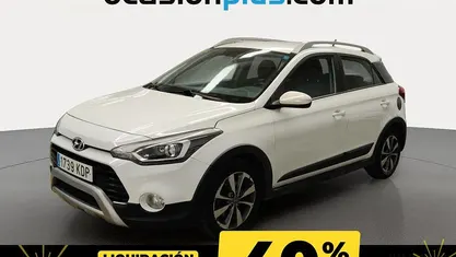 Blanco Usado 2017 Hyundai i20 Active SUV | 12.176 € (Precio justo)