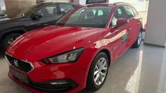 Rojo Usado 2023 Seat Leon Style Utilitario | 17.750 € (Precio justo)