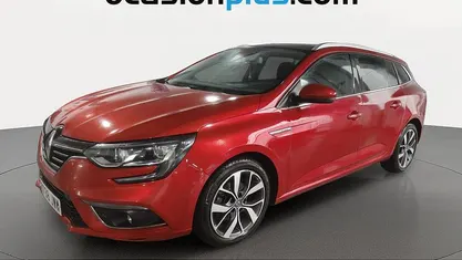 Usado Renault Mégane Bose Edition 130 CV (95 kW) 2017 Rojo Familiar