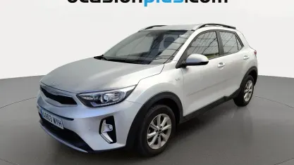 Usado Kia Stonic 79 HP (58 kW) 2025 Branco SUV