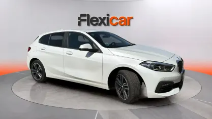 Usado BMW 118 150 CV (110 kW) 2022 Blanco Berlina