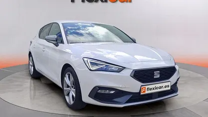 Usado Seat Leon FR 150 CV (110 kW) 2022 Blanco Berlina