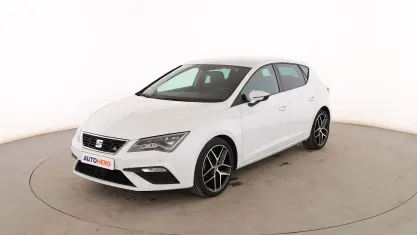 Usado Seat Leon FR 131 CV (96 kW) 2019 Blanco Berlina