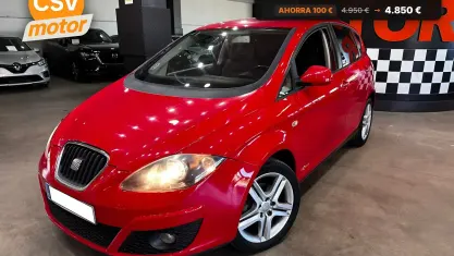 Usado Seat Altea Style 105 CV (77 kW) 2012 Rojo Monovolumen