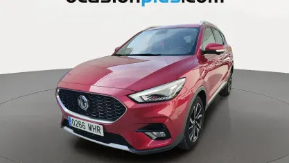 Usado MG ZS Luxury 106 CV (77 kW) 2023 Rojo SUV