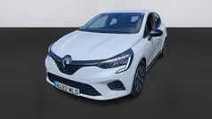 Blanco Usado 2023 Renault Clio V Equilibre Utilitario | 14.300 € (Precio justo)