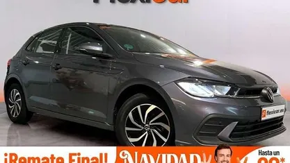 Azul Usado 2023 VW Polo Life Utilitario | 17.690 € (Precio justo)