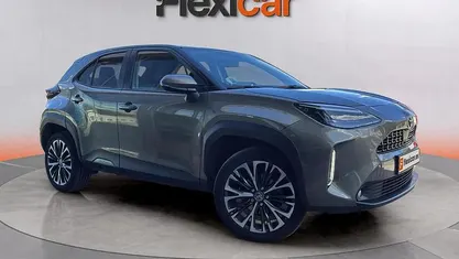 Gris Usado 2022 Toyota Yaris Hybrid Active | 19.490 € (Precio justo)