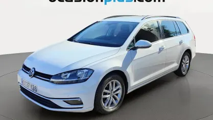 Usado VW Golf Sportsvan Advance 115 CV (84 kW) 2017 Blanco Monovolumen