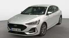 Gris plata Usado 2023 Ford Focus ST-Line Utilitario | 18.591 € (Precio justo)