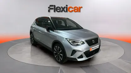 Usado Seat Arona FR 150 CV (110 kW) 2024 Gris SUV