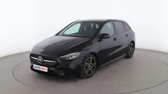 Negro Usado 2022 Mercedes B180 AMG line Monovolumen | 28.899 € (Precio justo)