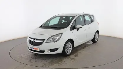 Usado Opel Meriva drive 120 CV (88 kW) 2016 Blanco Monovolumen