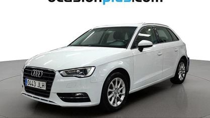 Begagnad Audi A3 Sportback Attraction 110 HK (80 kW) 2016 Vit Halvkombi
