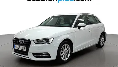 Usado Audi A3 Sportback Attraction 110 CV (80 kW) 2016 Utilitario