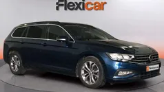 Azul Usado 2020 VW Passat Executive Familiar | 17.990 € (Precio justo)