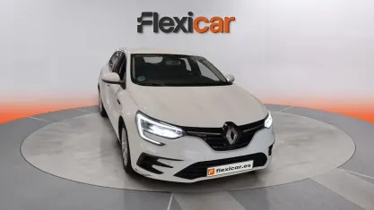 Usado Renault Mégane II Intens 115 CV (84 kW) 2021 Blanco Berlina