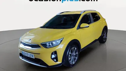 Usado Kia Stonic 101 CV (74 kW) 2020 Amarillo SUV
