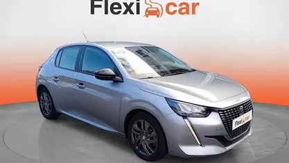 Usado Peugeot 208 GT 101 CV (74 kW) 2022 Gris Utilitario