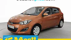 Usado 2013 Hyundai i20 Base Berlina | 7350 € (Precio justo)