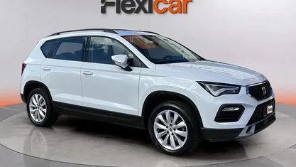 Usado Seat Ateca 150 CV (110 kW) 2023 Blanco SUV