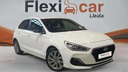 Usado Hyundai i30 GO! 140 CV (102 kW) 2018 Blanco Utilitario