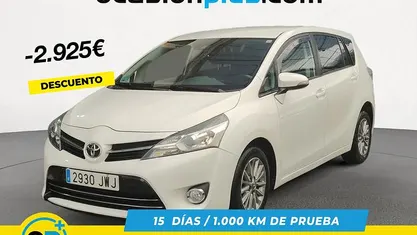 Usado Toyota Verso Business Edition 112 CV (82 kW) 2017 Blanco Monovolumen
